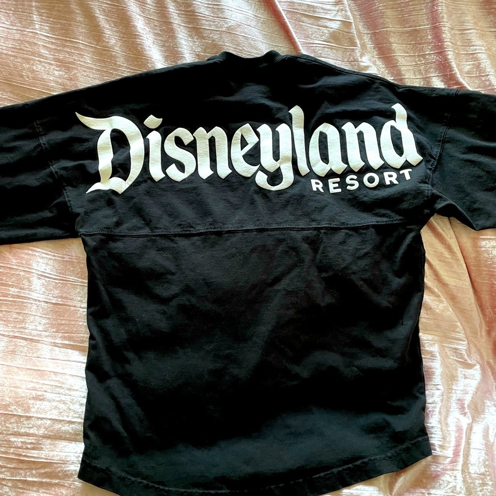 🥷🏼Authentic Disneyland Spirit Jersey. Size XS